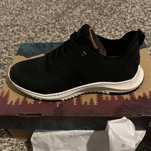 Womens Bionica size 9 black/white sneakers brand new.